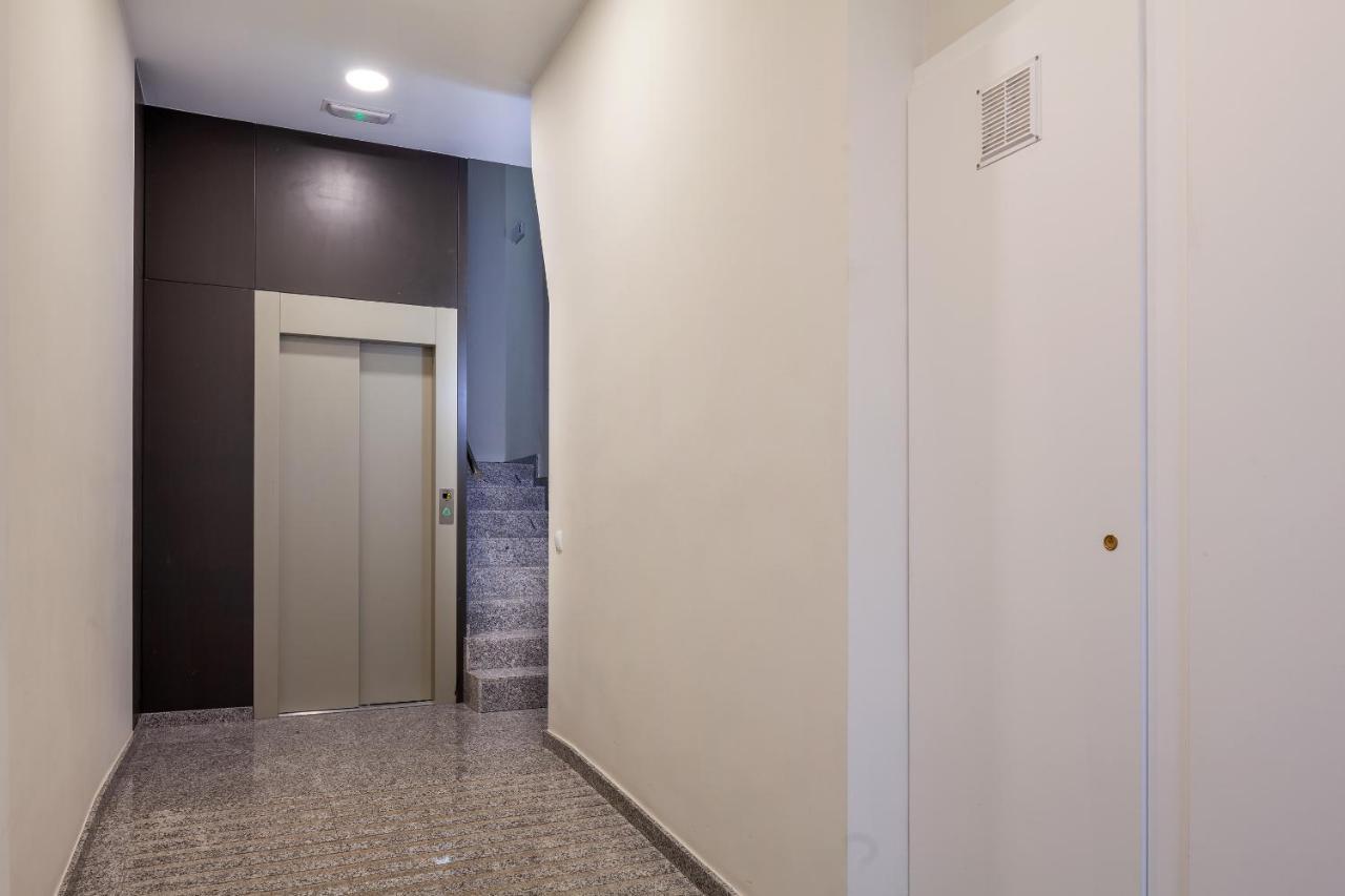 Mediterranean Barcelona Apartments Eksteriør bilde