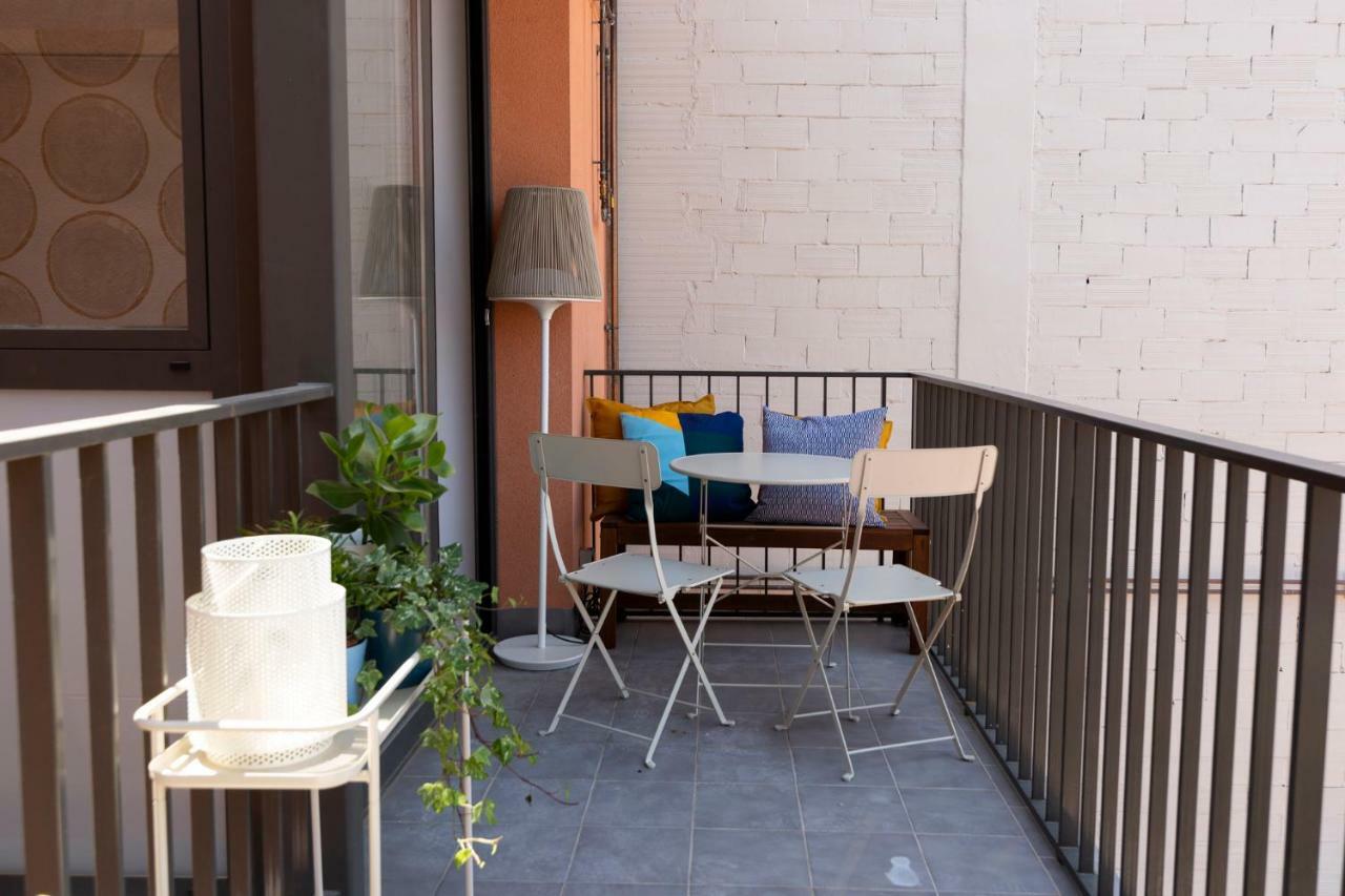 Mediterranean Barcelona Apartments Eksteriør bilde